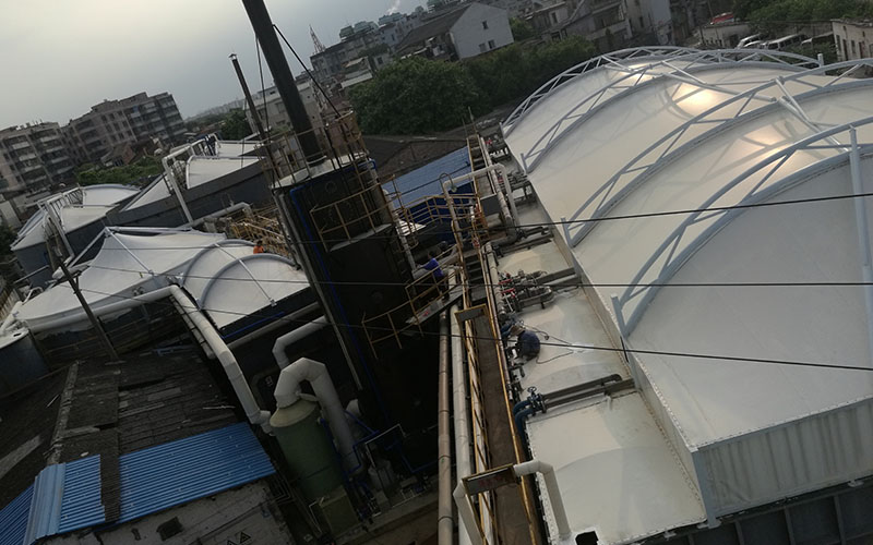 Reverse hoisting fluorocarbon fiber membrane in Guangzhou monosodium glutamate factory